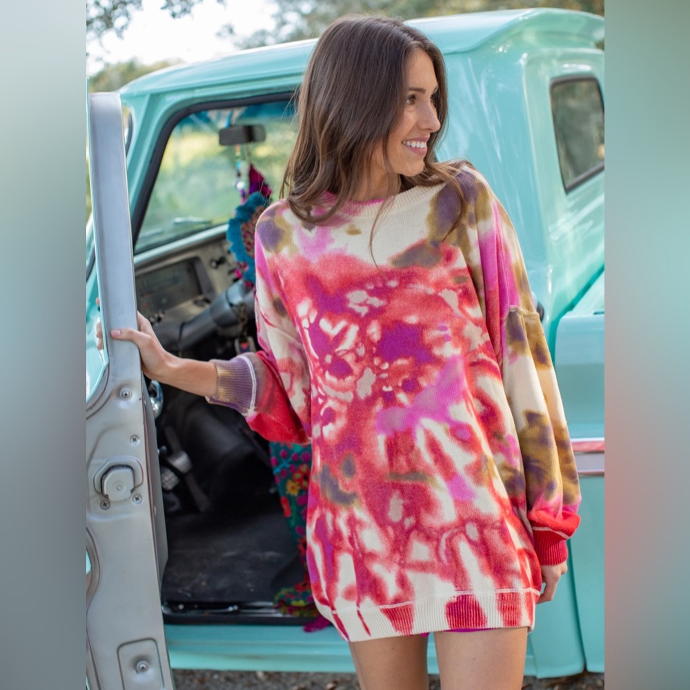 ✨ NWT Natural Life Taylor Oversized Sweater in Magenta Tie Dye L/XL